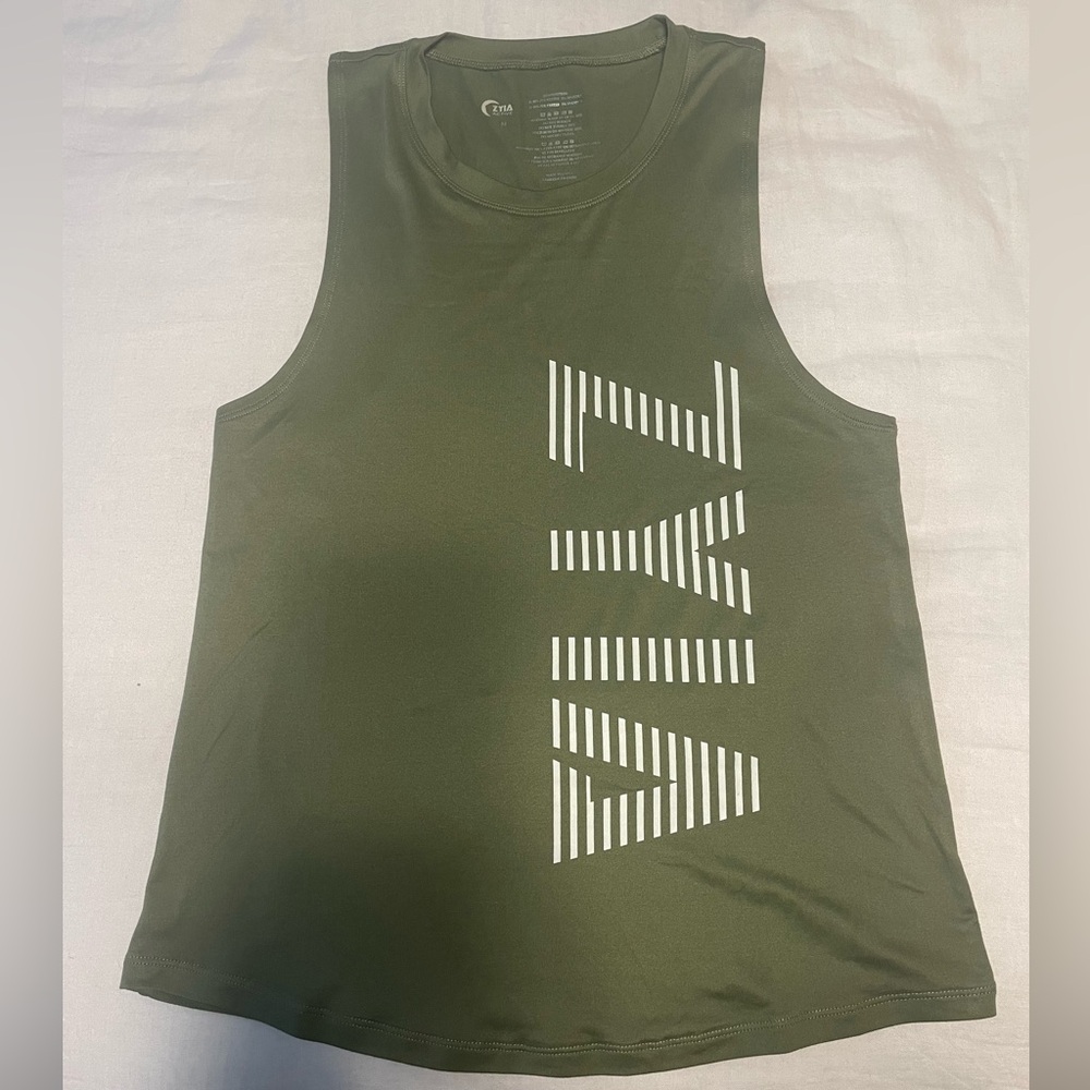 Zyia Olive Plush Muscle Tank sz M - Picture 5 of 7